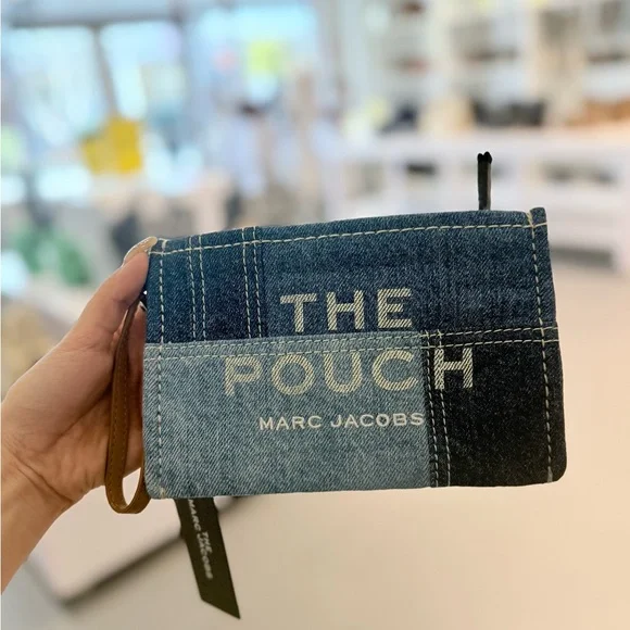 NWT Marc Jacobs denim the pouch - Picture 6 of 7